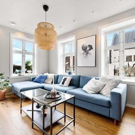 Stunning Modern In The Heart Of Downtown Apartment